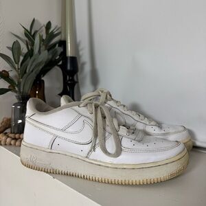 Women’s Air Force 1 Nike Sneakers Size 8
